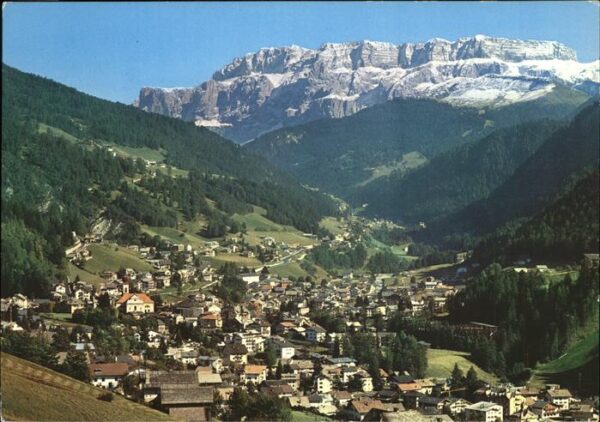 St Ulrich Groeden Tirol gegen Sellastock Panorama