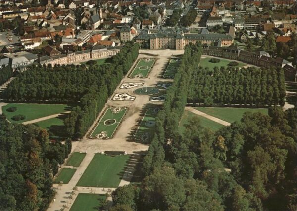 Schwetzingen Schloss mit Schlossgarten
