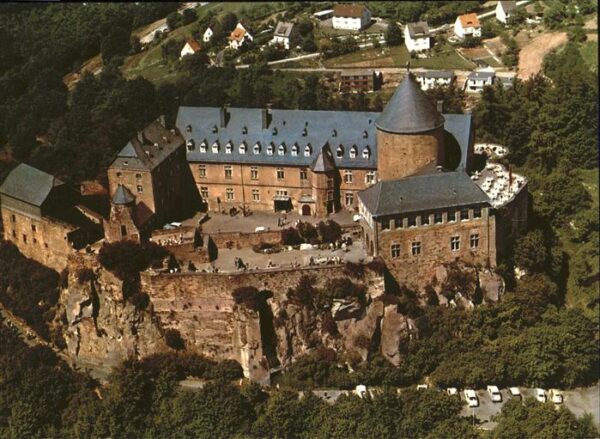 Waldeck Edersee mit Schloss Waldeck