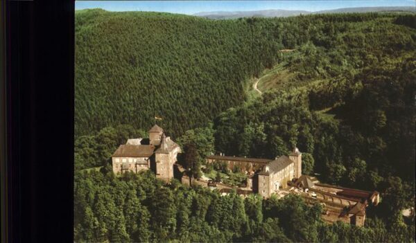Attendorn Burg Schnellenberg