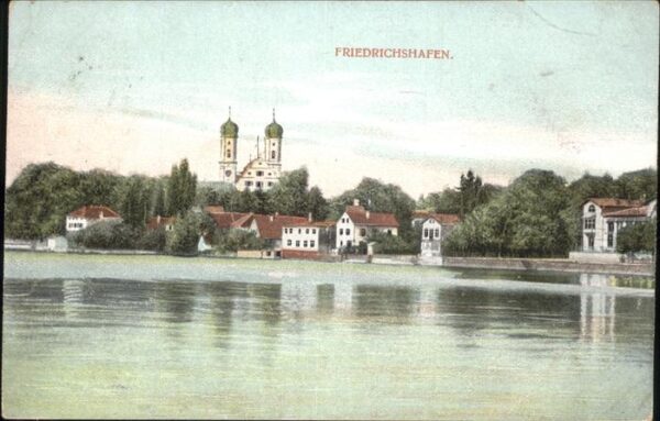 Friedrichshafen Bodensee Seepanorama mit Kirche