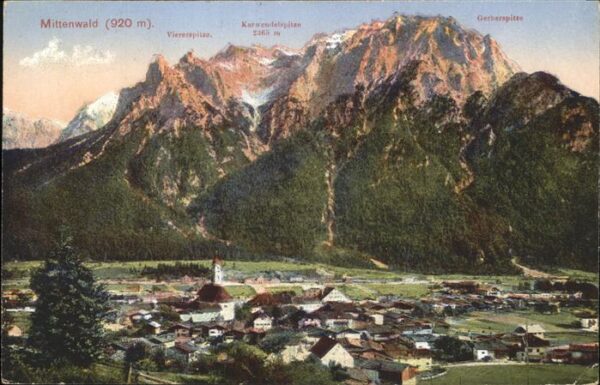 Mittenwald Bayern Ortsansicht mit Alpenpanorama