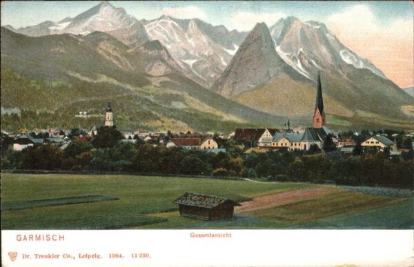 Garmisch-Partenkirchen Panorama mit Alpen