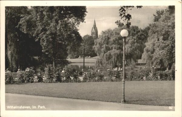 Wilhelmshaven Im Park
