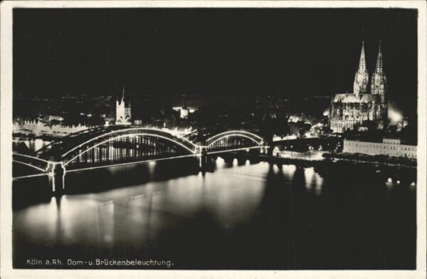 Koeln Rhein Dom und Brücken Beleuchtung