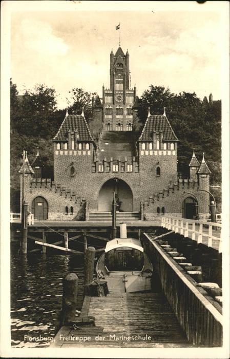 Flensburg Freitreppe der Marineschule