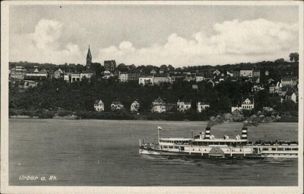 Urbar Rhein-Hunsrueck Panoama Fährschiff