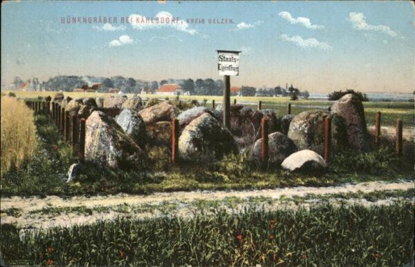 Uelzen Lueneburger Heide Hünengräber bei Karlsdorf