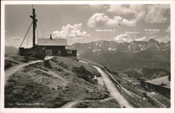 Wankhaus Bergpanorama mit Hütte