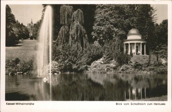 Wilhelmshoehe Kassel Schlossteich Herkules