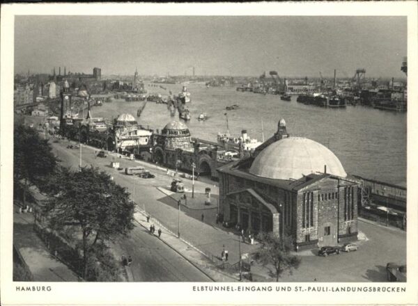 Hamburg Elbtunneleingang und St.-Pauli-Landungs