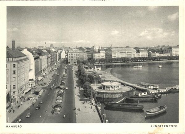 Hamburg Jungfernstieg Autos Schiffe