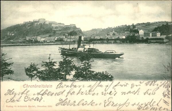 Ehrenbreitstein Panorama am Rhein mit Burg und Schiff