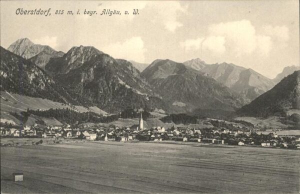 Oberstdorf mit Allgäuer Alpen