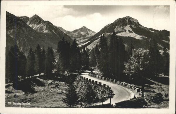 Bad Oberdorf Jochstrasse mit Breitenberg und Rotspit