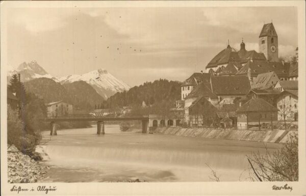 Fuessen am Lech mit Brücke