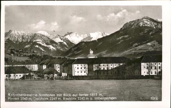 Sonthofen Oberallgaeu Karpathenkaserne mit Alpenpanorama