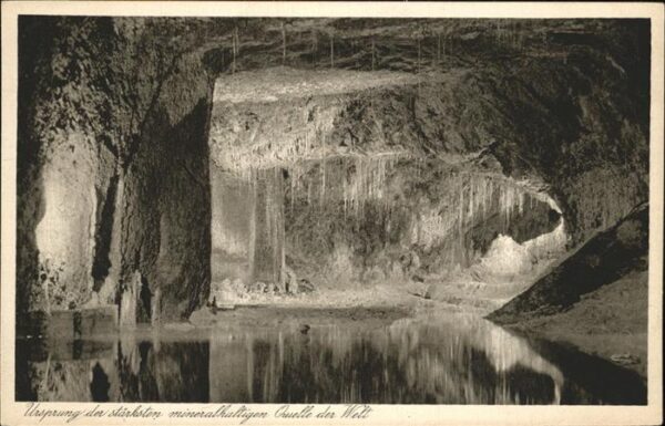 Hoehlen Caves Grottes Saalfeld Feengrotte Märchendom