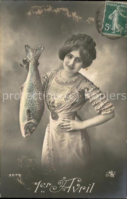 Monatskarte Datum Fisch Frau