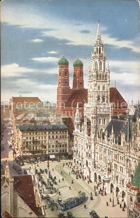 Muenchen Rathaus Frauenkirche