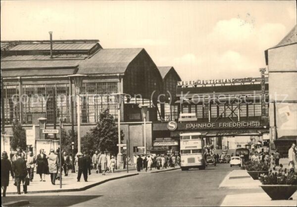 Berlin Bahnhof Friedrichstr. Autobus