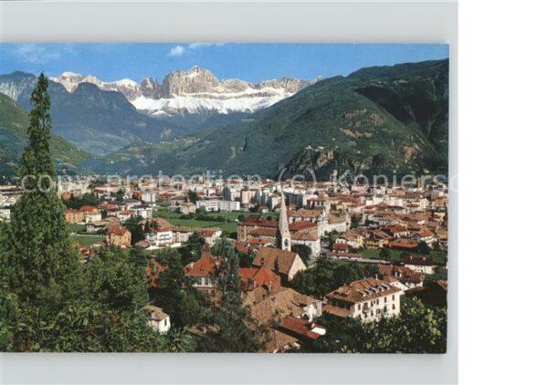 Bozen Suedtirol Panorama gegen Rosengarten Dolomiten