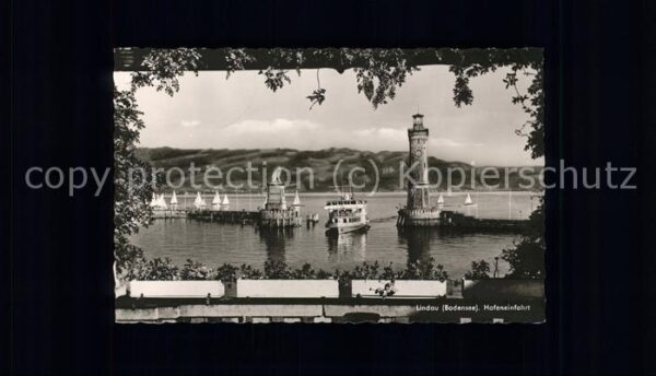 Leuchtturm Lighthouse Dampfer Lindau Hafeneinfahrt