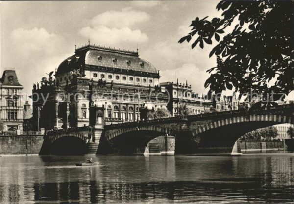 Theatergebaeude Praha narodni divadlo Prag Nationalthea