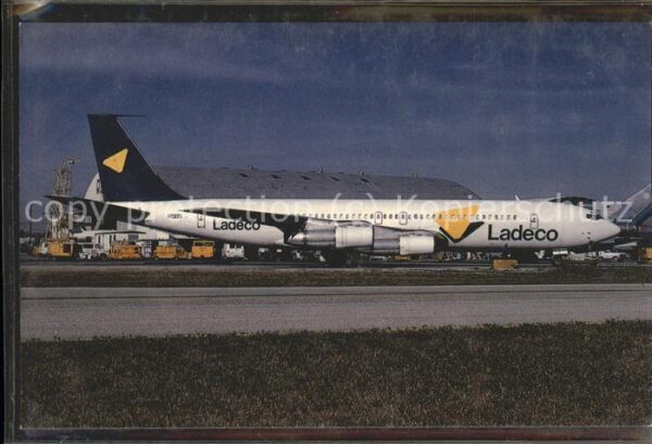 Flugzeuge Zivil Ladeco