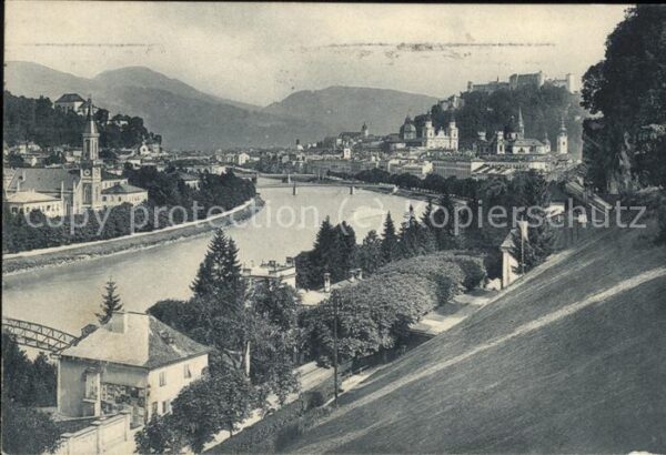 Salzburg Oesterreich Blick vom Mülln