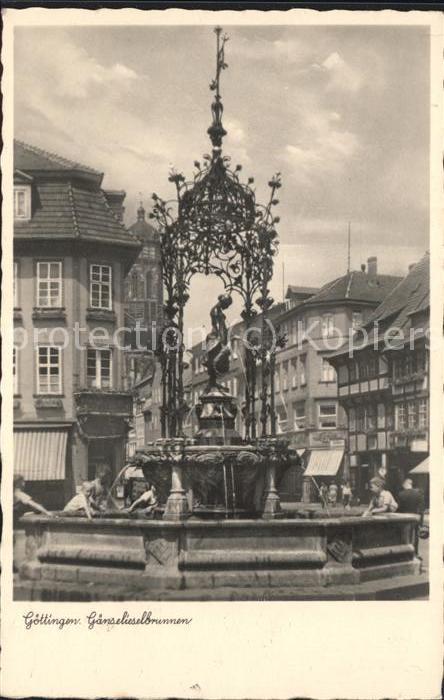 Goettingen Niedersachsen Gänselieselbrunnen