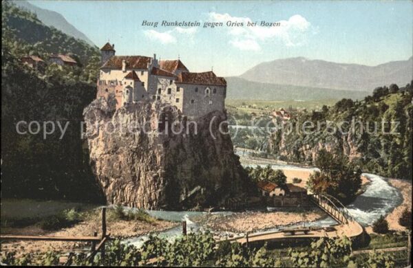 Bozen Suedtirol Burg Runkelstein