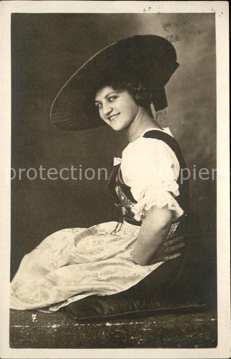 Trachten Hut Dirndl
