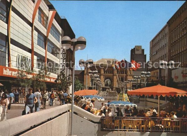 Hannover Bahnhofstrasse mit Hauptbahnhof