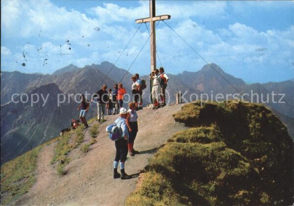 Oberstdorf Fellhorn-Gipfel mit Bergwanderer