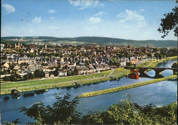 Trier mit Kabinenbahn