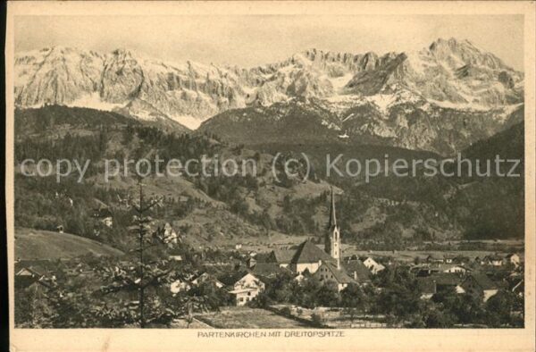 Partenkirchen Panorama mit Alpen Dreitopspitze