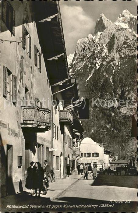 Mittenwald Bayern mit Karwendelgebirge