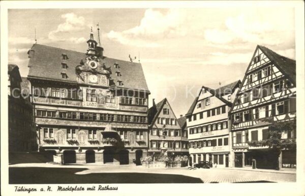 Tuebingen Marktplatz mit Rathaus