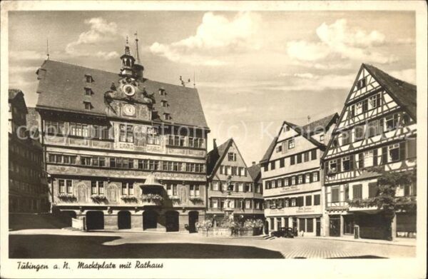 Tuebingen Marktplatz mit Rathaus