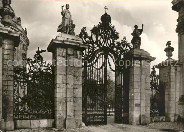 Wuerzburg Portal der Residenz