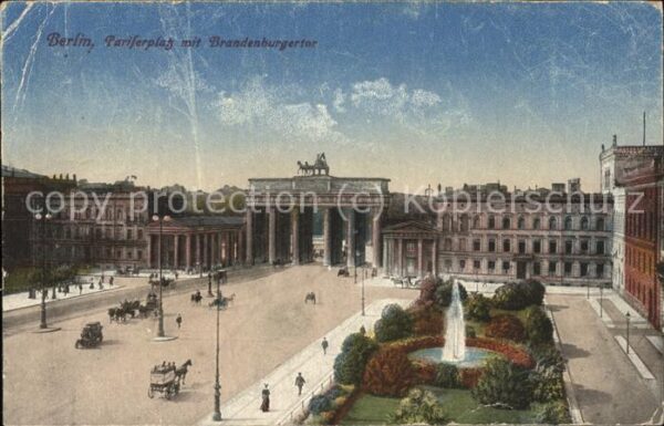 Berlin Pariser Platz mit Brandenburger Tor Fel