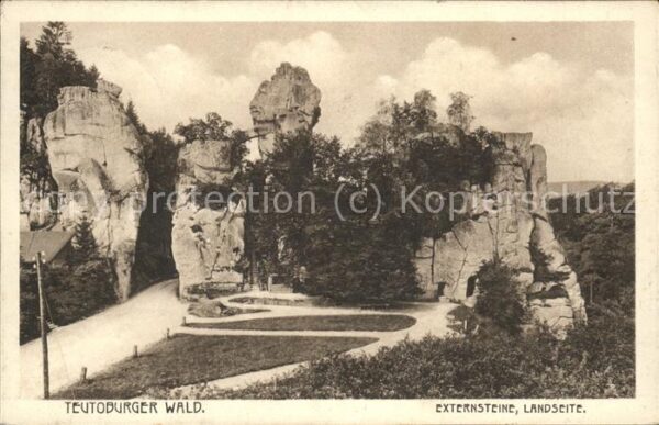Teutoburgerwald Externsteine Landseite