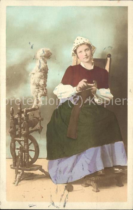 Handarbeit häkeln Spinnrad Frau Tracht