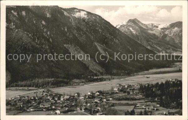 Bayrischzell mit Alpen