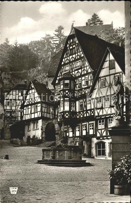 Miltenberg Main Historische Marktplatz Brunnen Fachwerk