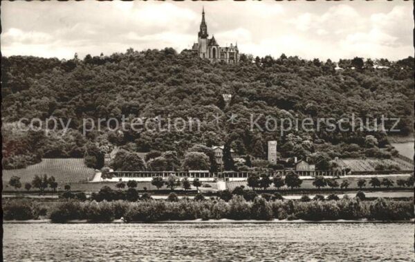 Ruedesheim Königshof Terrassen mit Rochus Kapelle