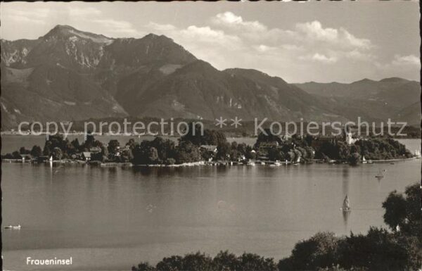 Fraueninsel Chiemsee mit Hochgern Chiemgauer Alpen Kloster F