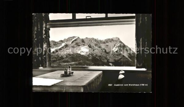 Garmisch-Partenkirchen Ausblick vom Wankhaus Bergrestaurant