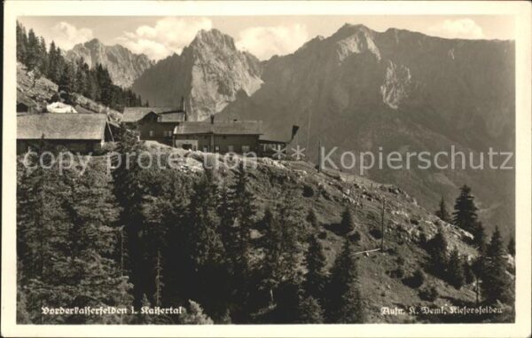 Vorderkaiserfeldenhuette im Kaisertal